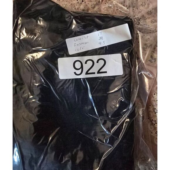 Chicos Modern Fit Straight Leg Dark Wash Embellished Pocket Jeans Size 2 Short - Picture 13 of 13